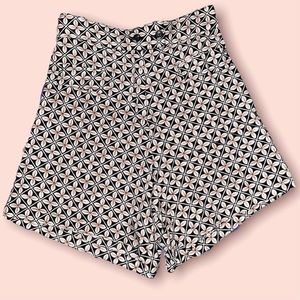 Valija Gitana shorts